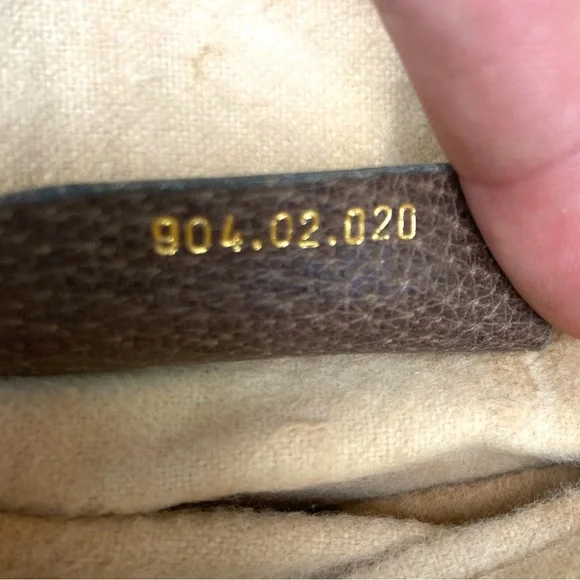 ** SOLD ** Gucci 80’s Vintage Pochette shoulder bag - Picture 8 of 10